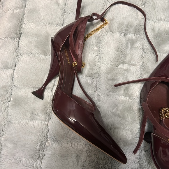 Burdandy with gold straps blueberry heels and designer square heels - Picture 2 of 4